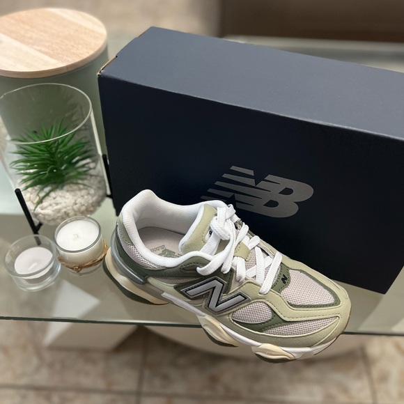 New balance 9060 PC9060F0 - Picture 2 of 6